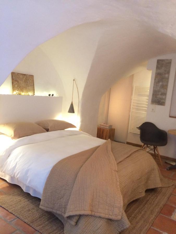 Le Tilleul Villevieille Bagian luar foto