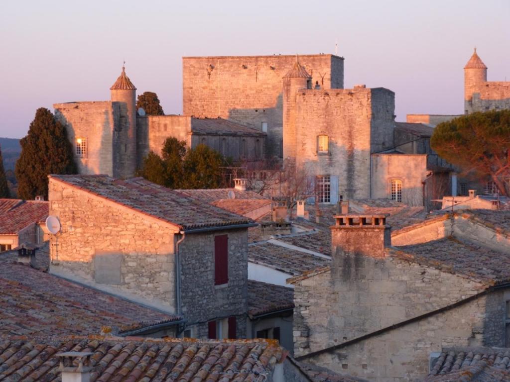 Le Tilleul Villevieille Bagian luar foto